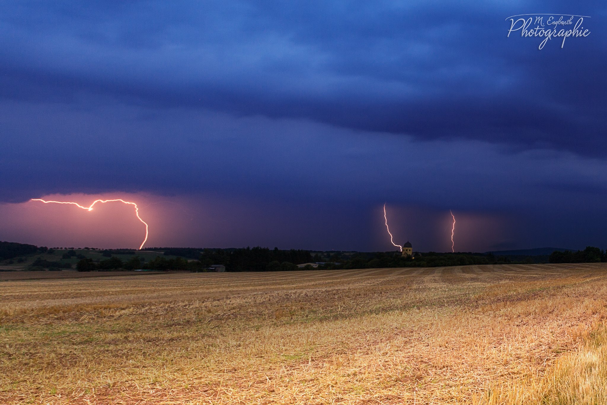 Ein erstes Foto der Gewitterfront von Freitag, ich denke …