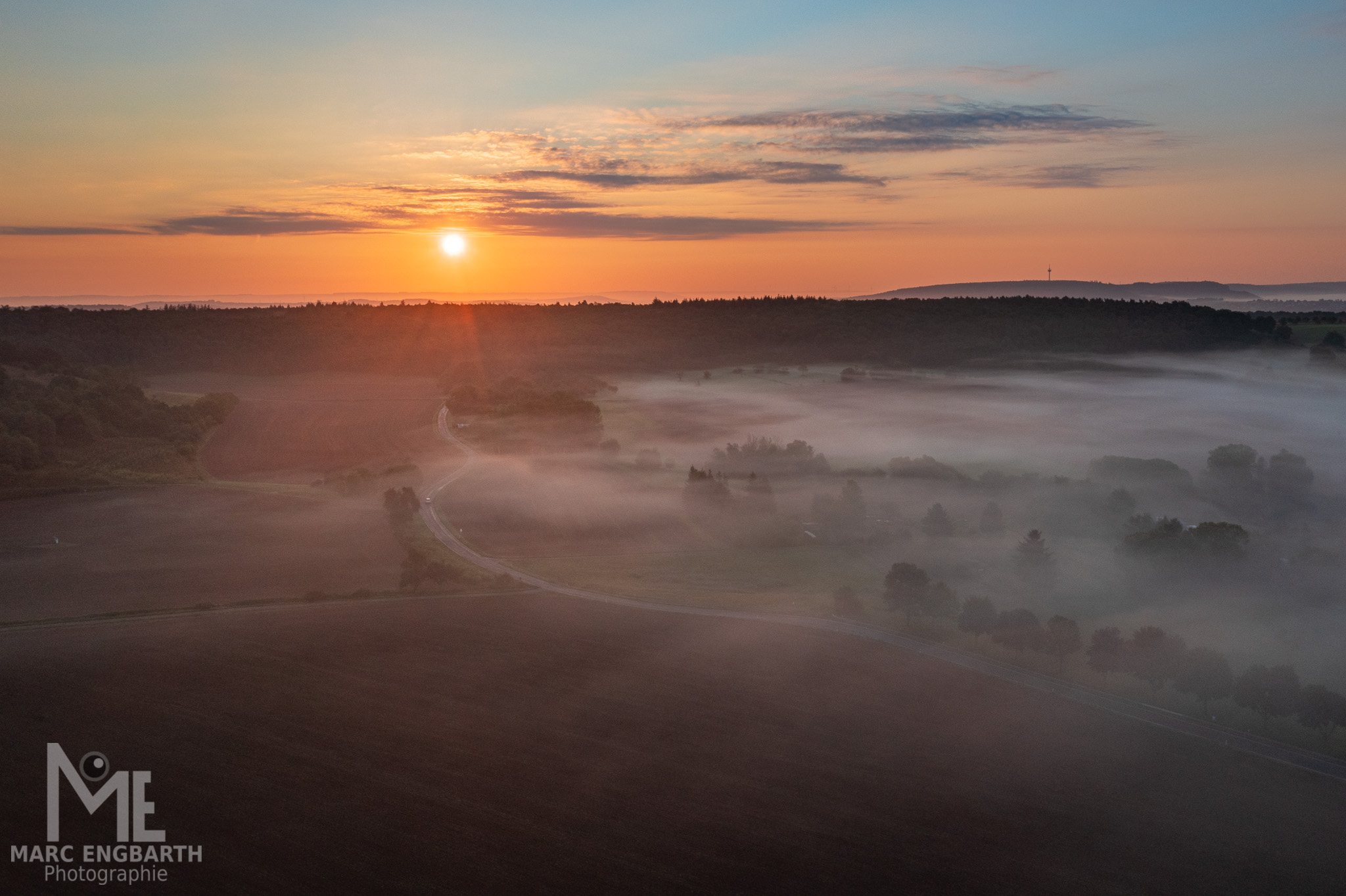 Sonnenaufgang und Nebel Equipment: - DJI Mavic 2 pro …