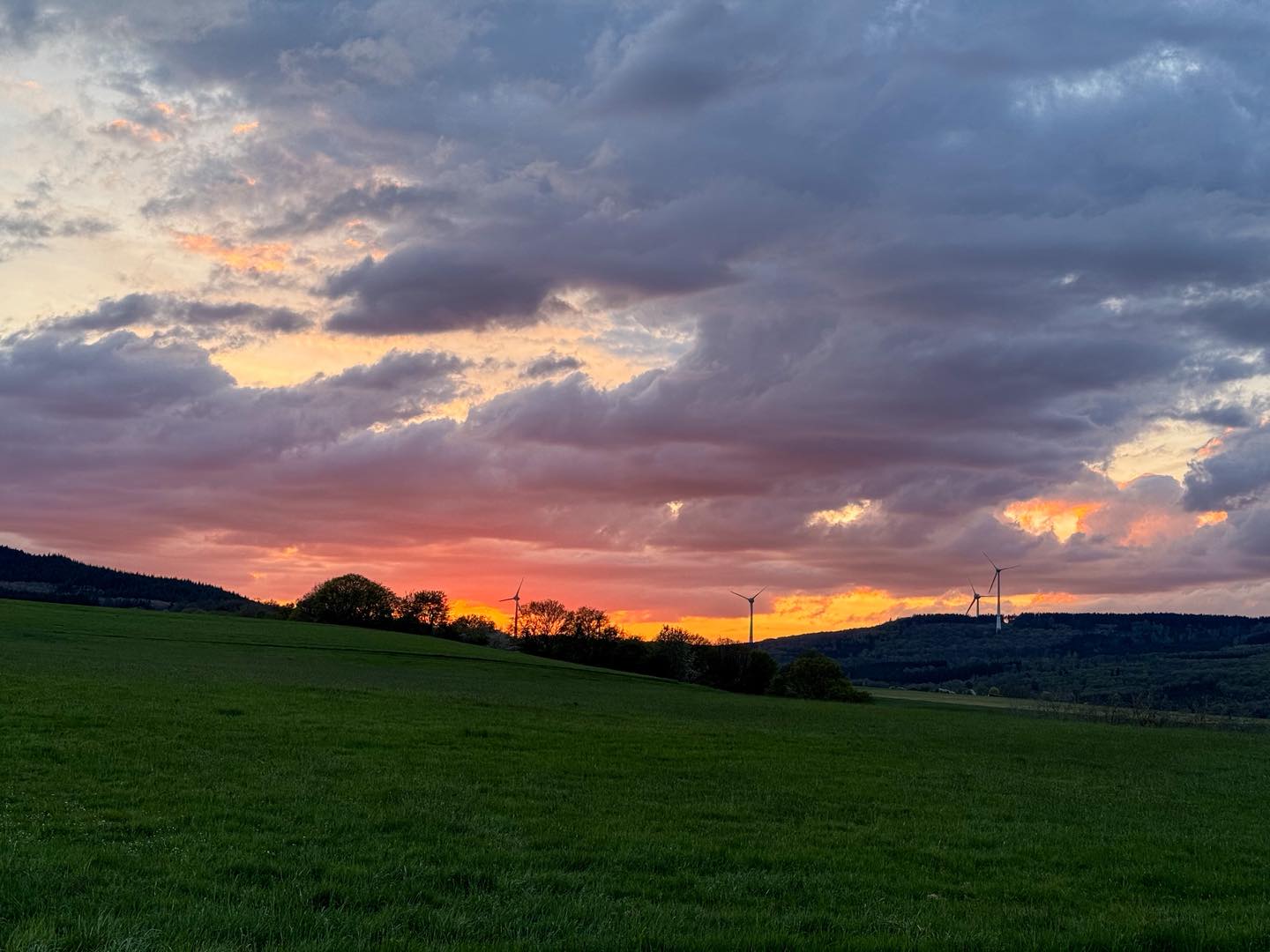 Mit diesem Sonnenuntergang geht das Wochenende zu Ende